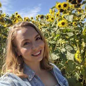 Meet your Posher, Amelia